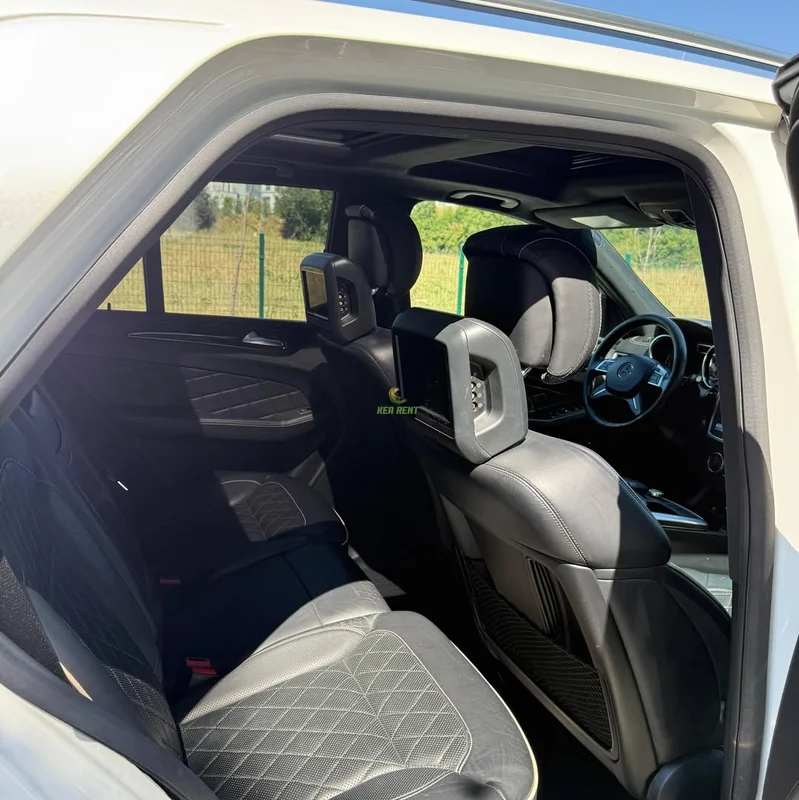 Mercedes-Benz ML 350 (For Rent)